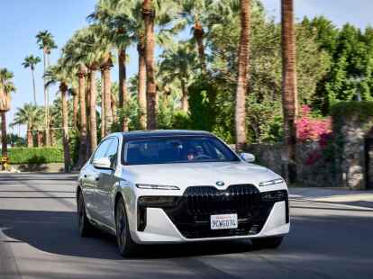 Nicht nur das Frontdesign hat sich bei der siebten Generation des 7er BMWs stark ver&auml;ndert. Erstmals gibt es die Vorzeigelimousine auch als reinen Stromer.