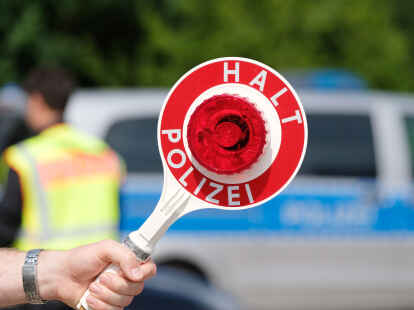 In Moormerland fl&uuml;chtete ein Autofahrer vor der Polizei.