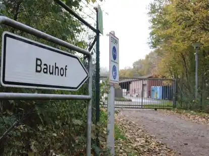 Erneut stellt sich die Frage, ob der Bauhof in Scharrel an einen neuen Standort umziehen soll.