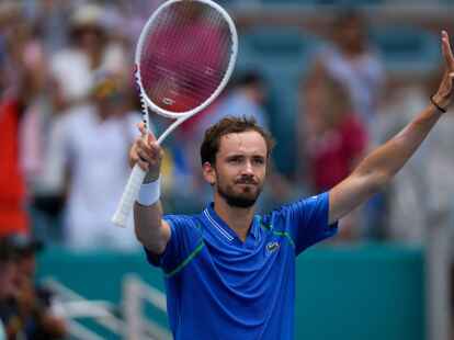 Daniil Medwedew hat auf die Vorw&uuml;rfe von Alexander Zverev geantwortet.