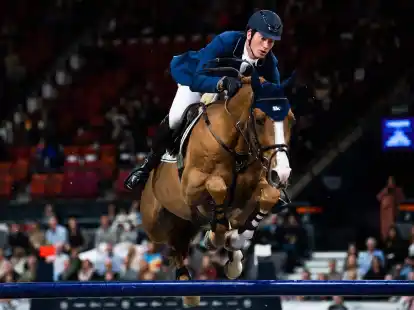 Beim Springen der Grand-Slam-Serie in 's-Hertogenbosch gab Daniel Deu&szlig;er mit Tobago auf.