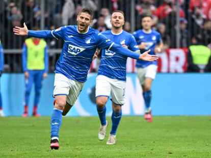 Hoffenheims Andrej Kramaric jubelt &uuml;ber sein Tor zum 1:1-Ausgleich gegen den FC&nbsp;Bayern M&uuml;nchen.