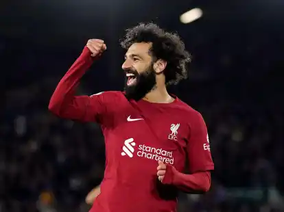 Mohamed Salah vom FC Liverpool jubelt &uuml;ber sein Tor zum 4:1.