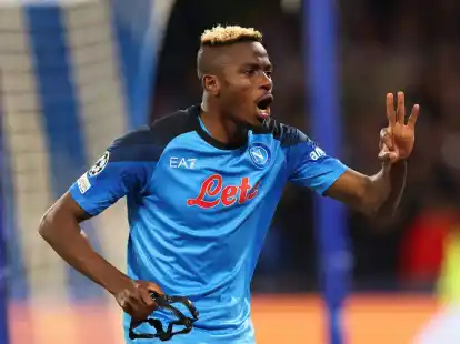 Neapels Victor Osimhen jubelt nach seinem Treffer zum 1:0 gegen Eintracht Frankfurt.