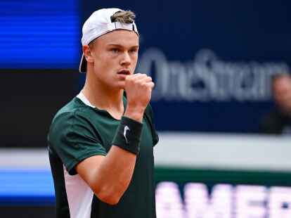Tennisprofi Holger Rune in Aktion. In M&uuml;nchen ist der D&auml;ne in diesem Jahr an Nummer 1 gesetzt.