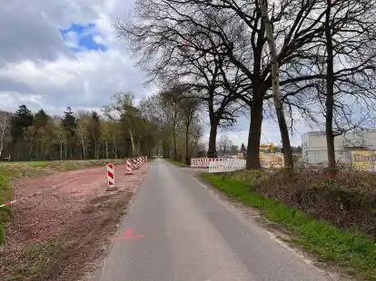 Tennet kann Ausweichbuchten errichten, damit der Lkw-Verkehr an der Kampstra&szlig;e flie&szlig;en kann.