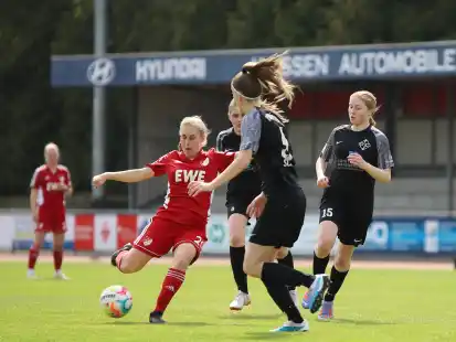 Zwei Tore in zwei Minuten: Aurichs Ana-Carolin Hoffmann führt mit 17 Treffern die Torschützenliste der B-Juniorinnen Bundesliga Nord/Nordost an.