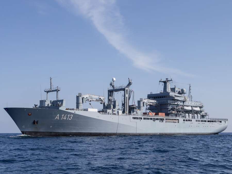 Wilhelmshavener Helfen Wilhelmshavener Marineschiff könnte bei Evakuierungen helfen