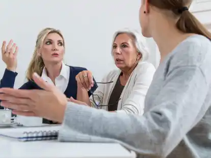 Meldet der Arbeitgeber Insolvenz an, ist die Unsicherheit bei Besch&auml;ftigten oft gro&szlig;. Doch eine Insolvenz muss nicht zwangsl&auml;ufig auch den Verlust des Jobs bedeuten.