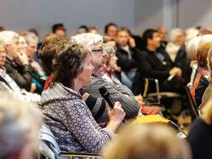 Der Saal war beim Gesundheitsforum  im PFL zum Thema Tinnitus voll besetzt.
