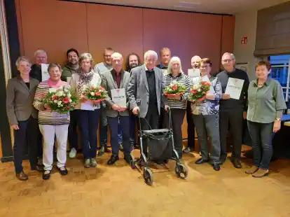 Mehrere Mitglieder des Vareler Turnerbundes wurden bei der Mitgliederversammlung geehrt.