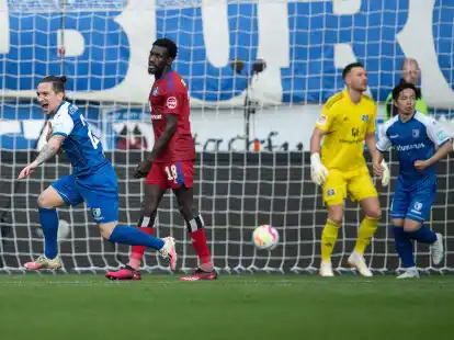Der HSV musste in Magdeburg einen D&auml;mpfer im Aufstiegsrennen hinnehmen.