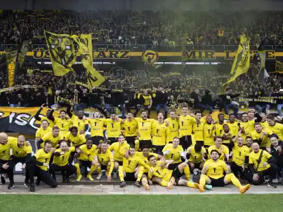 Die Young Boys Bern sind nach einem Sieg gegen Luzern vorzeitig Schweizer Meister.