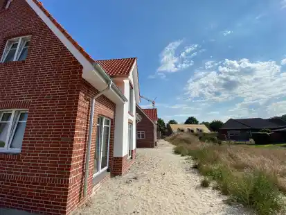 Wenn schon ein Neubaugebiet, dann so wie in Kirchhatten an der Hauptstra&szlig;e. Die CDU bewertet die neue seniorengerechte Siedlung  positiv.