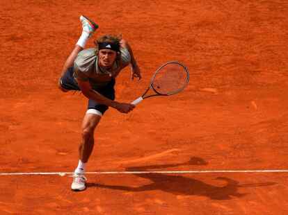 Musste sich dem Spanier Carlos Alcaraz in Madrid mit 1:6, 2:6 geschlagen geben: Alexander Zverev.