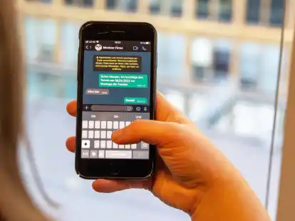 Kurz und knapp: Viele Menschen bevorzugen f&uuml;r die schnelle Kommunikation Messengerdienste. Bei der Beauftragung von Handwerkern sollte man aber einige Punkte beachten.