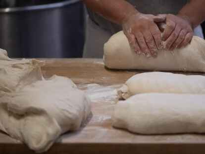Dem B&auml;ckerhandwerk fehlt der Nachwuchs. Die Zahl der angehenden B&auml;cker und angehenden B&auml;ckereifachverk&auml;ufer ging im Vergleich zum Vorjahr um mehr als 11 Prozent zur&uuml;ck.