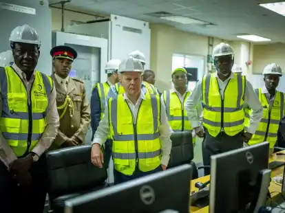 Bundeskanzler Olaf Scholz in Olkaria, Kenia.