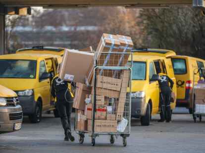 Ab August bekommen alle Firmenkunden der Deutschen Post DHL einen umfassenden CO2-Bericht.