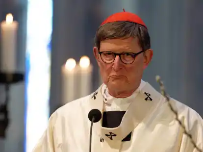 Kardinal Rainer Maria Woelki predigt beim Pontifikalamt zum Ostersonntag 2023.