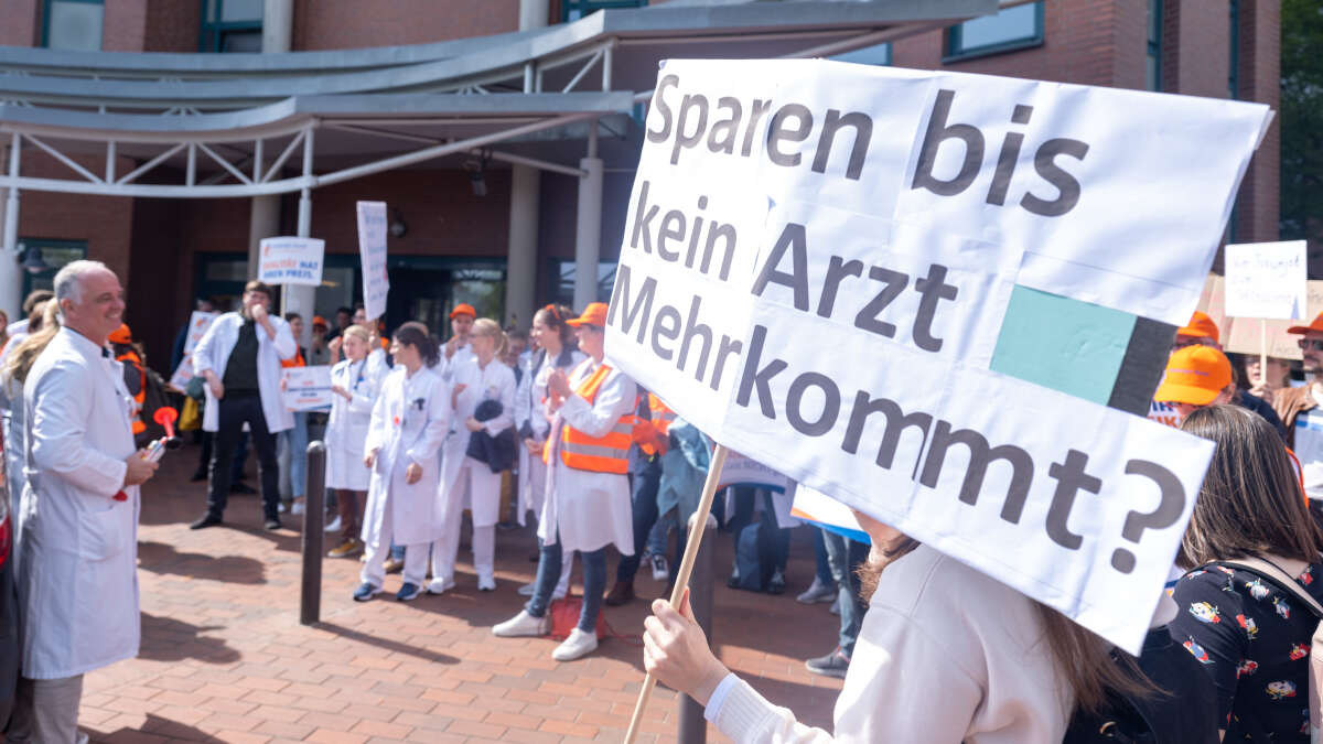 Klinikum Oldenburg Ärzte streiken für mehr Gehalt