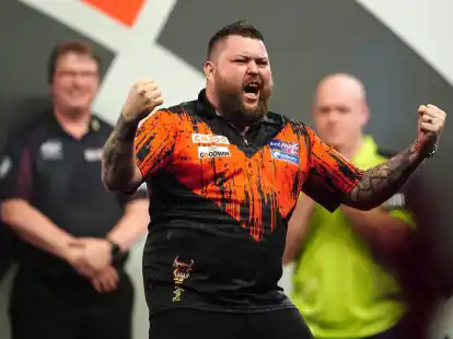 Siegte erneut in der Premier League: Darts-Champion Michael Smith.