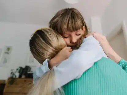 Wenn Kinder einen Verlust erleben, brauchen sie besonders viel Zuwendung und Liebe.