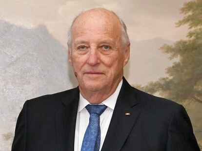 Wegen einer Infektion ist K&ouml;nig Harald V. von Norwegen ins Krankenhaus gekommen.