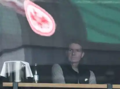 Auf Grund seiner Rotsperre musste sich Oliver Glasner den Sieg seiner Mannschaft gegen Mainz 05 aus der Loge anschauen.