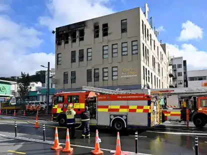 Eine Au&szlig;enansicht der Loafers Lodge nach dem t&ouml;dlichen Brand.