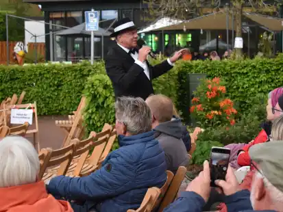 &bdquo;Comedy meets Swing&ldquo;: Die Veranstaltung fand im Westersteder Stadtpark statt.
