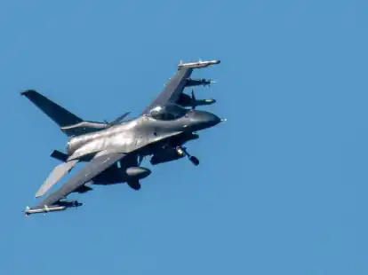 Der Kampfjet Typ F-16 ist laut der Londoner Denkfabrik IISS &laquo;die beste Option, Kiew mit einem westlichen Kampfflugzeug auszustatten und damit zu beginnen, seine Jets aus der Sowjetzeit zu ersetzen&raquo;.