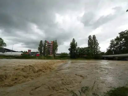 Der Fluss Santerno hinter der Rennstrecke Enzo e Dino Ferrari in Imola.