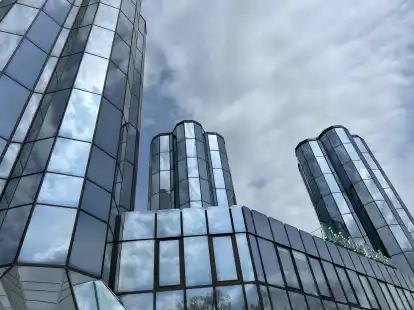 Gespiegeltes Wolkenspiel: Auch dieses gelungene Foto von Susanne Berndt aus Jever nimmt am Kreativwettbewerb teil.