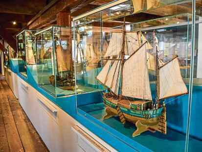 Ein Einblick in die vielf&auml;ltige Ausstellung des deutschen Sielhafenmuseums in Carolinensiel. Auch zum Thema Nachhaltigkeit steht in diesem Jahr ein spannender Exkurs im Programm.