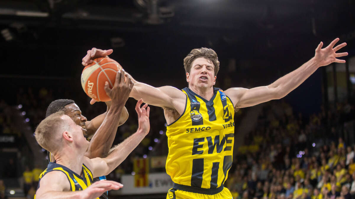 EWE Baskets Oldenburg gegen Riesen Ludwigsburg in Playoffs unter Druck