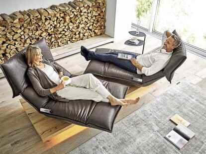 Entspannt zu zweit: Bei der Einrichtung der gemeinsamen Wohnung m&uuml;ssen die Partner versuchen, auf einen gemeinsamen Nenner zu kommen.