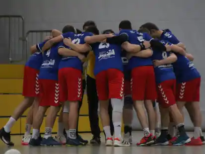 Wollen nun als Team in der Regionsoberliga wieder durchstarten: die Handballer des VfL Rastede.