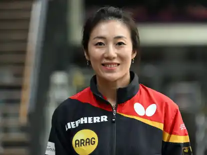 Die 40-j&auml;hrige Han Ying gewann ihr Auftaktspiel bei der Tischtennis-WM&nbsp;in Durban.