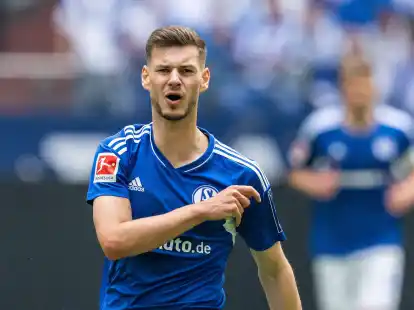 Wegen einer Untersuchung nach muskul&auml;ren Problemen fehlte Tom&nbsp;Krau&szlig; beim&nbsp;Auftakt in die Schalker Trainingswoche.