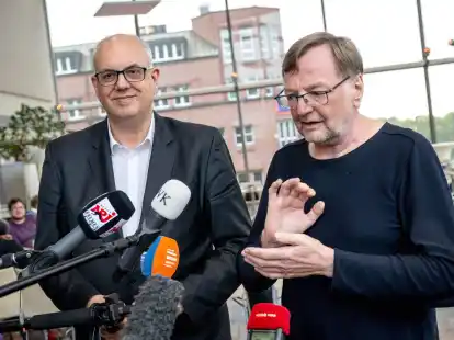 Bremens B&uuml;rgermeister Andreas Bovenschulte und Reinhold Wetjen, Landesvorsitzender der SPD Bremen.