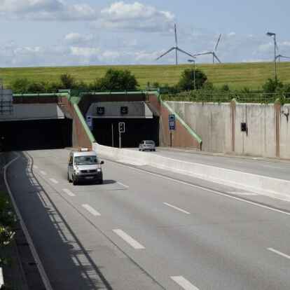 Im Sommer finden im Emstunnel Bauarbeiten statt.