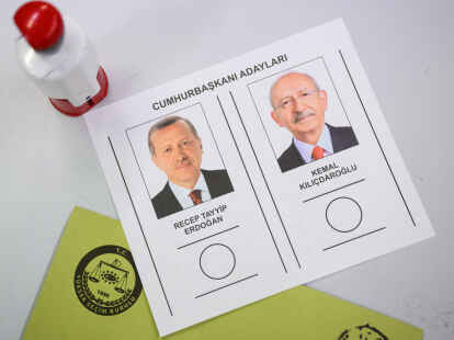 Das Rennen um das Präsidentenamt der Türkei zwischen Amtsinhaber Erdogan und seinem Herausforderer Kilicdaroglu wird am 28. Mai  in einer Stichwahl entschieden.