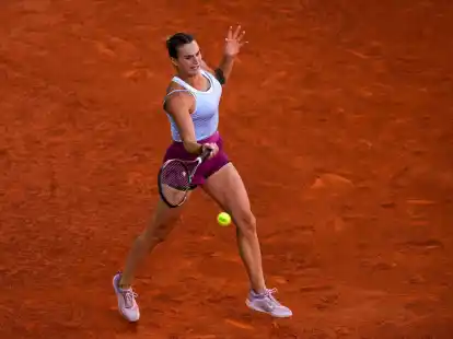 Aryna Sabalenka &auml;u&szlig;ert sich dazu, dass ukrainische Spielerinnen ihr nicht die Hand geben.