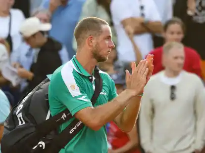 Musste sich bei den French Open nach f&uuml;nf S&auml;tzen in der ersten Runde geschlagen geben: Jan-Lennard Struff.