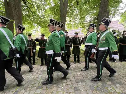 Gildefest in Wildeshausen: Am Hauptfesttag fand wieder die Parade auf der Herrlichkeit statt.