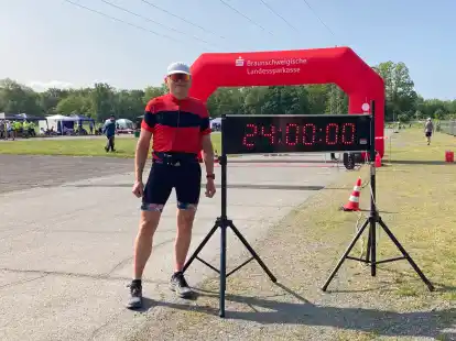 Da ist der Emder Andreas Broschinski schon wieder ganz entspannt: Er hatte beim 24-Stunden-Lauf insgesamt 115 Kilometer zurückgelegt.