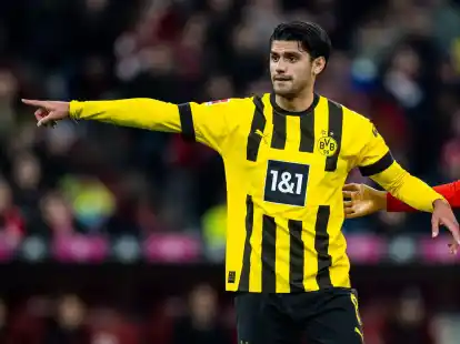 Dortmunds Mahmoud Dahoud wechselt offenbar nach England.