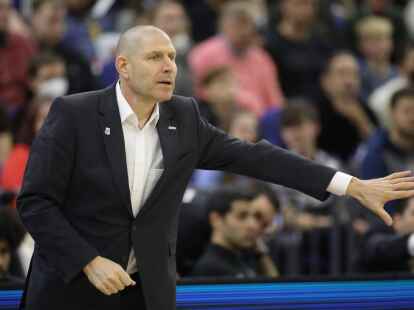 Trainer Oren Amiel hat seinen Vertrag bei Brose Bamberg um zwei Jahre verl&auml;ngert.