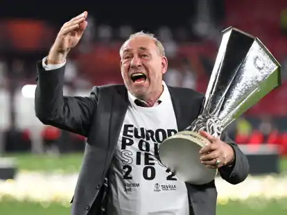 Frankfurts Pr&auml;sident Peter Fischer verk&uuml;ndete er seinen vorzeitigen R&uuml;ckzug 2024. Seine Nachfolge will er selbst regeln.